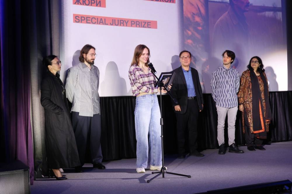 Победителем кинофестиваля «Зеркало» стал режиссер Хон Сан-су - свежие новости на Toplenta