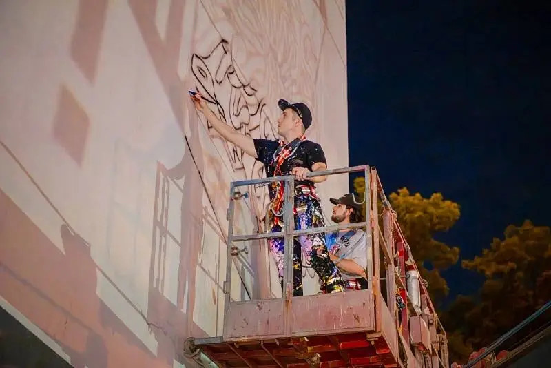 Золотой мост во Владивостоке украсит каллиграфический мурал - свежие новости на Toplenta по теме Комплекс