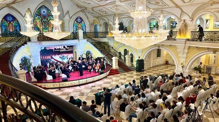 В Китае с аншлагом прошли гастроли Красноярского камерного оркестра - свежие новости на Toplenta по теме государственный академический большой театр (большой театр)