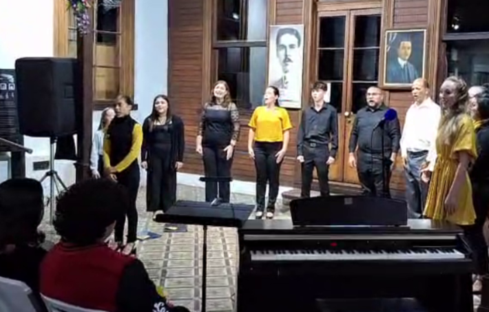 Русский народный хор выступил на международном фестивале в Коста-Рике - свежие новости на Toplenta по теме народный хор