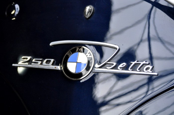 Гибрид холодильника и мотороллера: как неказистый Iso Isetta помог BMW не обанкротиться - свежие новости на Toplenta по теме Омо