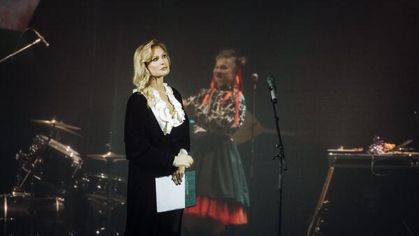 Михаил Пореченков и Олеся Судзиловская закрыли фестиваль имени Ф.М. Достоевского в Великом Новгороде - свежие новости на Toplenta по теме Ix