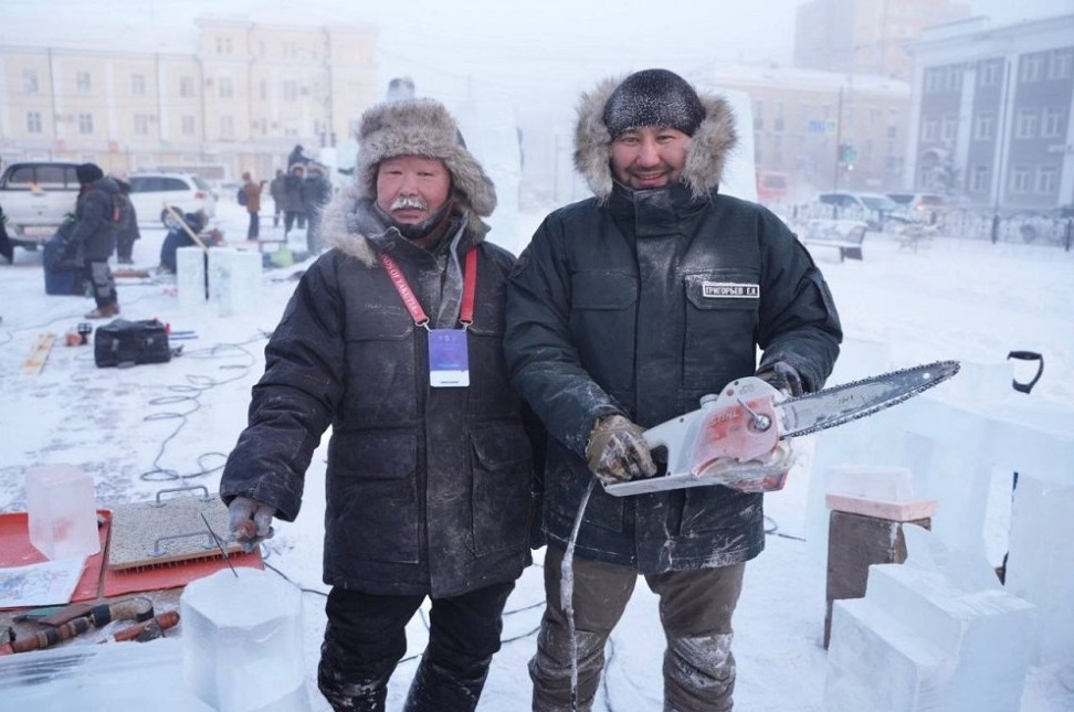 В Якутске открылся международный конкурс скульптур из льда и снега «Бриллианты Якутии - похожая новость на Toplenta