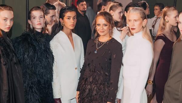 Дизайнер Ольга Лефферс представила коллекцию Magic Forest на тематическом показе - похожая новость на Toplenta