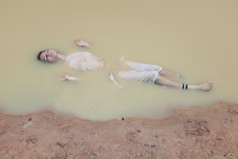 Обнаженный сюрреализм в фотографиях AnaHell - свежие новости на Toplenta по теме Мастер