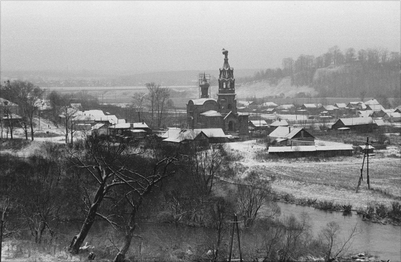 1980-е на снимках Игоря Стомахина. Часть 51. 1989. «Красный день календаря. Боровск» - свежие новости на Toplenta по теме - фото