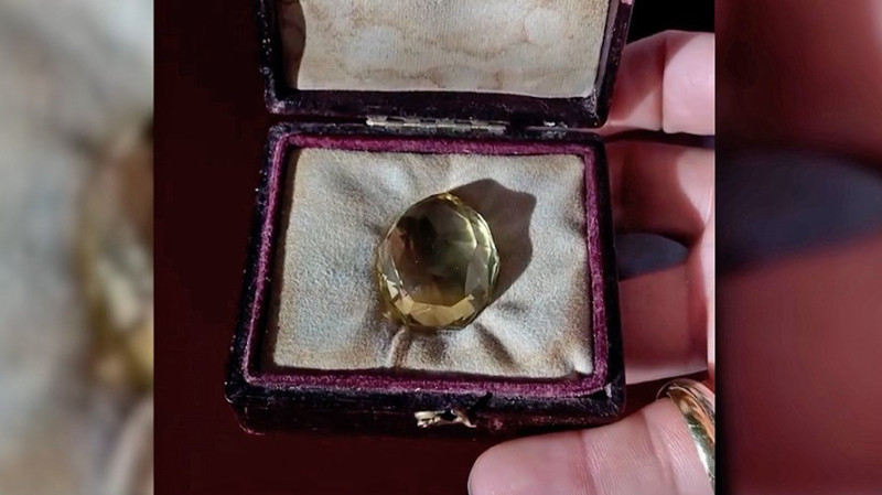 Легенда в картонном чемодане - похожая новость на Toplenta