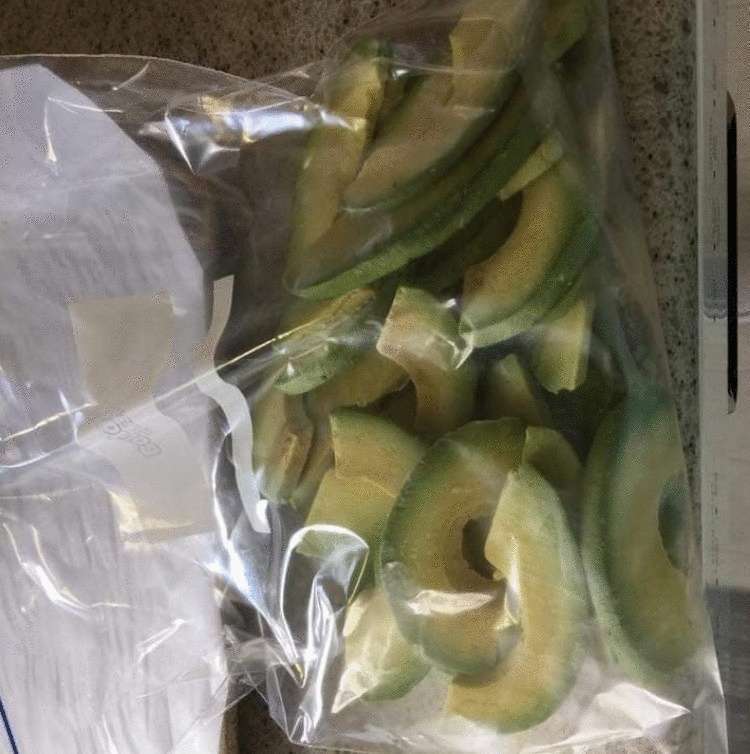 Научитесь сохранять авокадо зелёными и свежими надолго - свежие новости на Toplenta по теме лайфхаки саморазвития