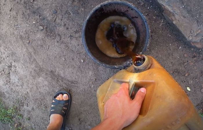 Жидкость, которую дачники привыкли выливать на улицу, а ее нужно лить на грядки от сорняков - свежие новости на Toplenta по теме огород