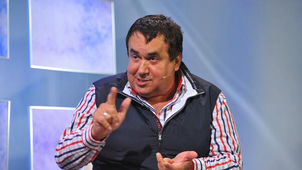 Садальский высмеял напавшего на Пугачеву Соседова — «Труба пониже, дым пожиже» - свежие новости на Toplenta по теме ири