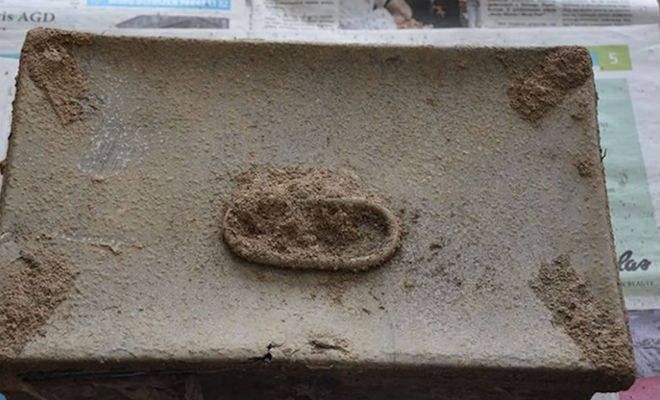 Немецкий ящик офицера в земле: смотрим находку огородника в саду - свежие новости на Toplenta по теме Стран