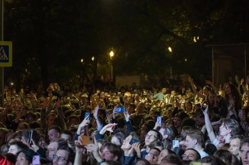 "Родная alma mater". Олег Дерипаска показал, как прошёл День физика в МГУ - свежие новости на Toplenta по теме Малый бизнес
