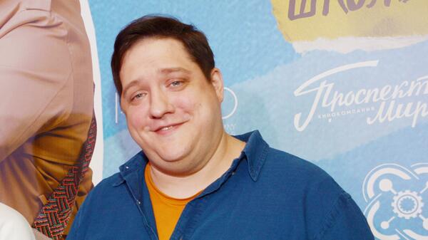 Стали известны последние слова умершего Попова из «Полицейского на Рублевке» - свежие новости на Toplenta по теме роман