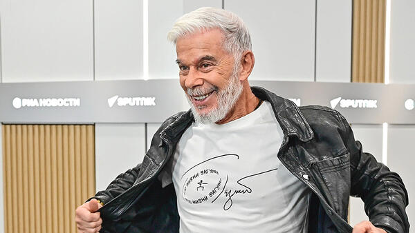 Газманов раскрыл секрет своей формы - похожая новость на Toplenta