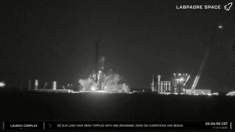 Ускоритель SpaceX Super Heavy для нового Starship 3 взорвался во время испытаний - похожая новость на Toplenta