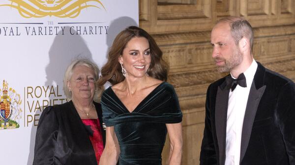 Совершенно безупречна: Кейт Миддлтон впервые за два года появилась с Уильямом на красной дорожке - свежие новости на Toplenta по теме RF