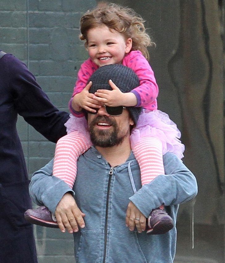 Знаменитые отцы, которые доказали, что воспитание детей — это ни с чем не сравнимое удовольствие - свежие новости на Toplenta