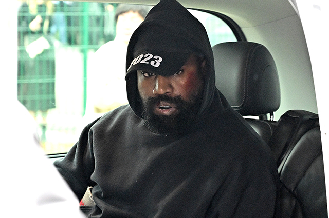 Adidas призвали отказаться от сотрудничества с Канье Уэстом из-за его антисемитских постов - свежие новости на Toplenta по теме новости дизайна