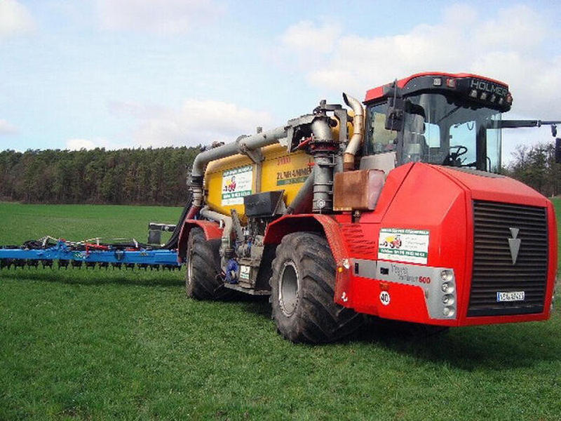 Десять тракторов огромных размеров: зачем нужны такие гиганты - свежие новости на Toplenta