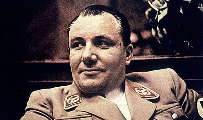 Идентификация Бормана: куда исчезла "правая рука" Гитлера - свежие новости на Toplenta