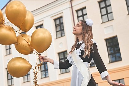 «Последний звонок» в 2025 году: история и традиции праздника выпускников - свежие новости на Toplenta по теме Россия24