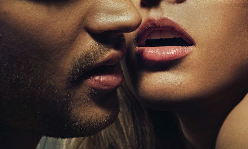 10 лживых фраз, которые говорят мужчины, чтобы затащить девушку в постель - похожая новость на Toplenta