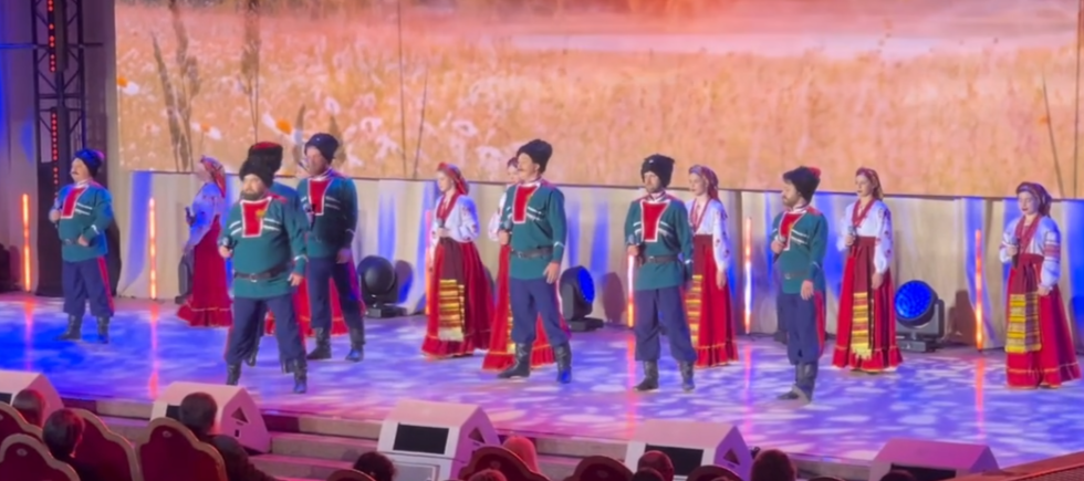 Ансамбль песни и танца «Казачий хутор» выступит на фестивале «Окская уха» - свежие новости на Toplenta