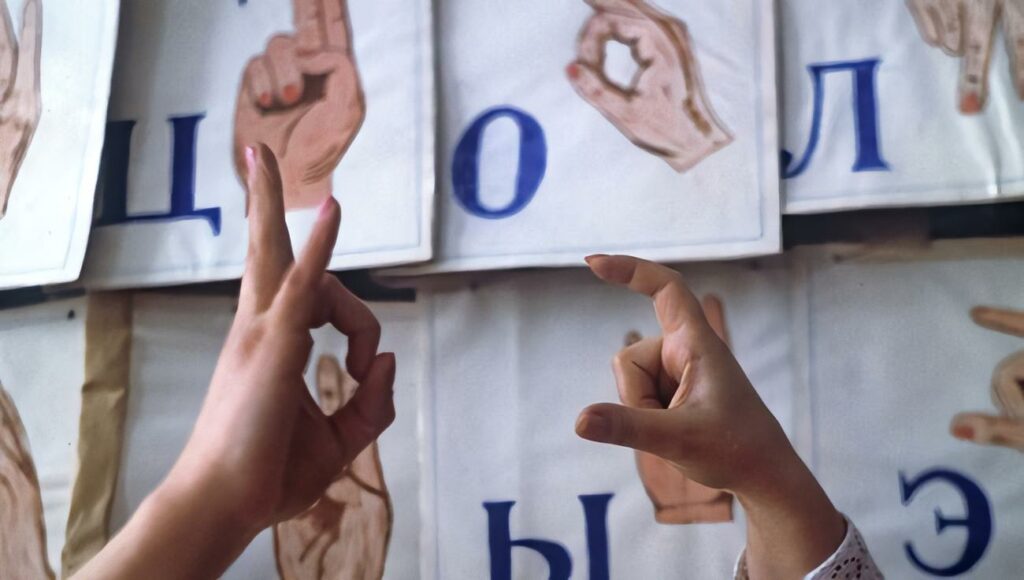 Секреты «глухой мафии»: карманники, проститутки и чемоданы наличных - свежие новости на Toplenta