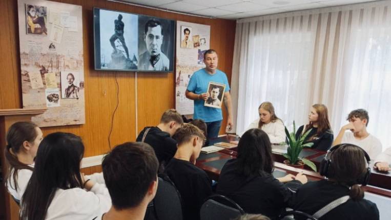 Школьники Донбасса приехали в Елабугу в рамках проекта «Университетские смены» - свежие новости на Toplenta по теме республика татарстан