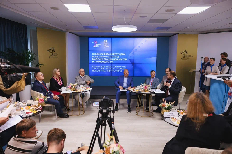 На ВЭФ рассказали о первых результатах работы Евразийской киноакадемии - свежие новости на Toplenta по теме Никита Михалков