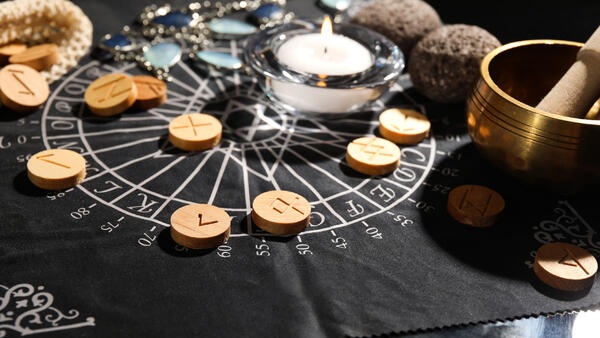 Астролог Негрей назвала опасные дни ноября — Луна усиливает напряжение - свежие новости на Toplenta по теме да