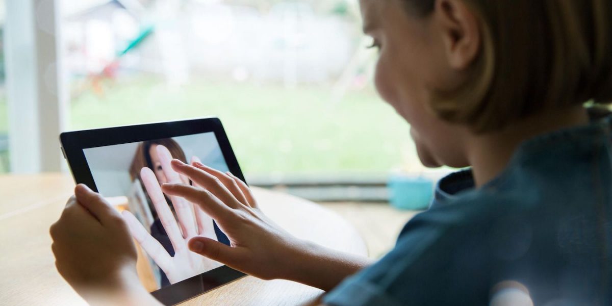 Что делать с телефоном и соцсетями после смерти близкого — подробная инструкция - свежие новости на Toplenta