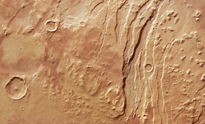 Свежие каналы нашли на Марсе. Следы похожи на эррозию от воды - свежие новости на Toplenta по теме общество