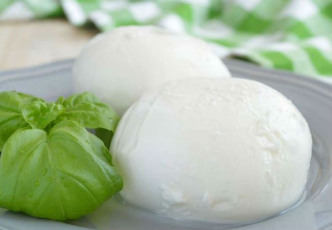 Моцарелла за 40 минут: полкило сыра из 2 литров молока - свежие новости на Toplenta по теме интересные идеи