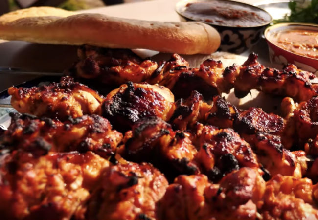 Сочный шашлык из курицы: маринуем в айране и томатной пасте - свежие новости на Toplenta по теме интересные идеи