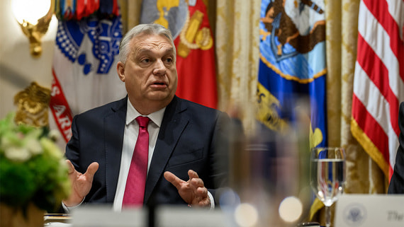 Кремль: Путин не обсуждал с Орбаном его визит в США - свежие новости на Toplenta по теме общество