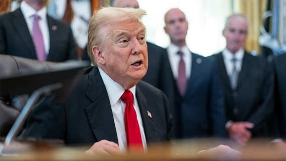 Трамп назвал 27 ноября дедлайном для рассмотрения Украиной его плана - похожая новость на Toplenta