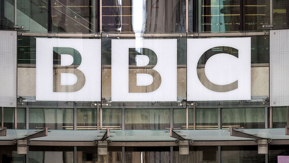 Трамп обвиняет BBC в предвзятости и угрожает корпорации иском на 5 миллиардов долларов - похожая новость на Toplenta