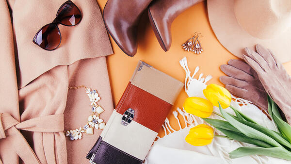 Какие аксессуары выдают возраст женщины — многие носят и не замечают - свежие новости на Toplenta по теме ой