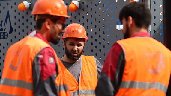 Минэк анонсировал «пересборку» модели привлечения трудовых мигрантов - Общество на Toplenta