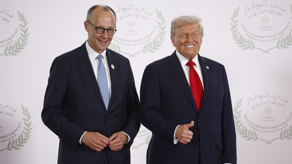 Мерц провел телефонный разговор с Трампом по украинскому урегулированию - свежие новости на Toplenta по теме Дональд Трамп.