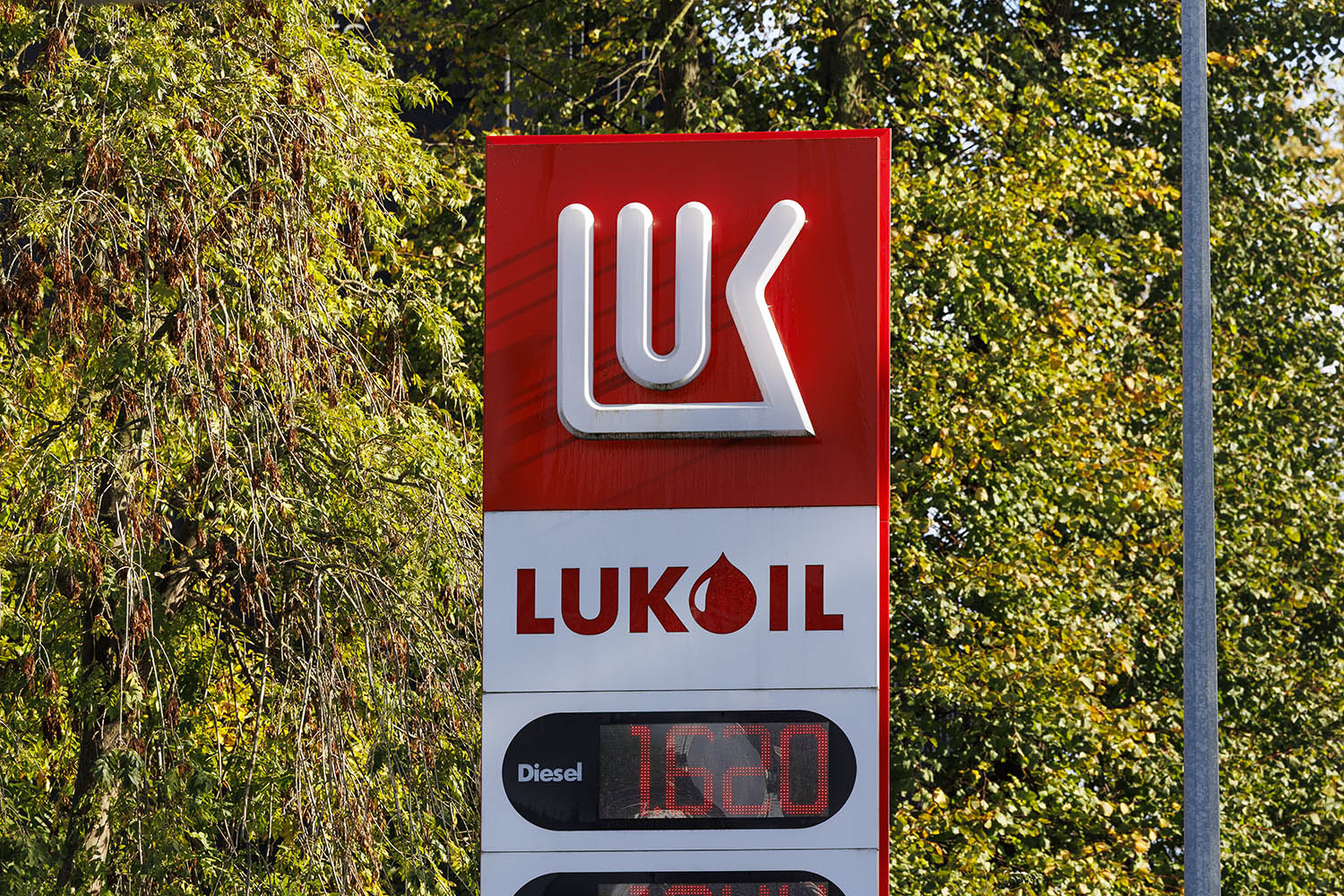 Неделя миллиардера: заговор против Абрамовича, новая вилла Федуна, аукцион Дурова - свежие новости на Toplenta по теме Миллиардеры