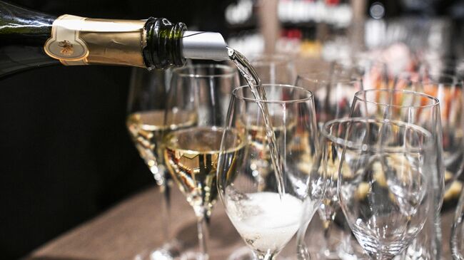 В Москве открылась международная конференция по вопросам виноделия - Общество на Toplenta