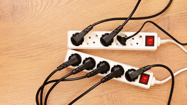 Чистка удлинителя от пыли: как сделать это правильно и безопасно - похожая новость на Toplenta