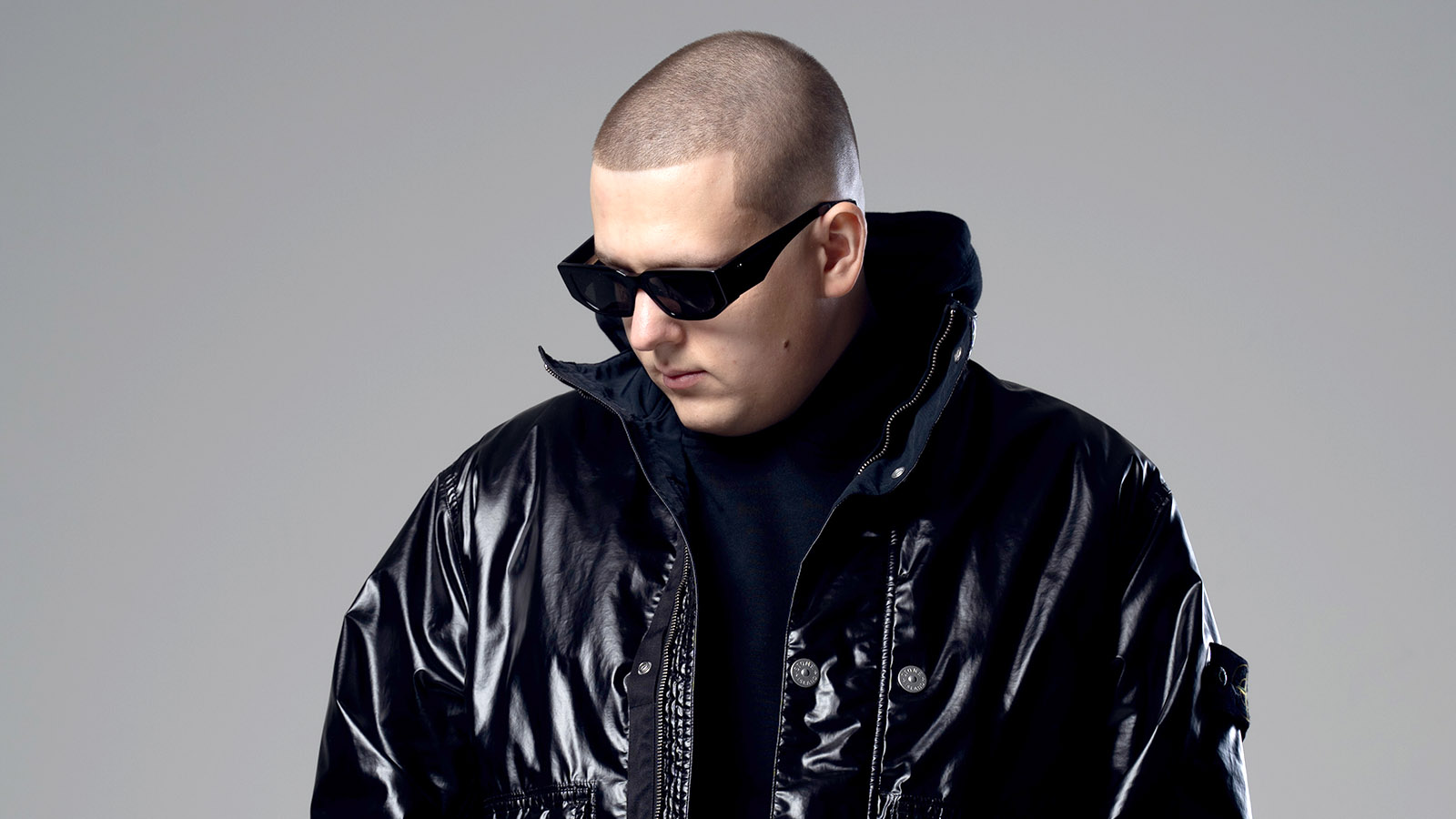 Рэпер ALBLAK 52 — Forbes Young: «Песни — как дети, всех любишь одинаково» - свежие новости на Toplenta по теме Orb