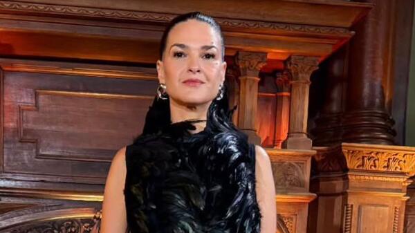 Экстрасенс Виктория Райдос рассказала, как повлиять на карму всего своего рода - похожая новость на Toplenta