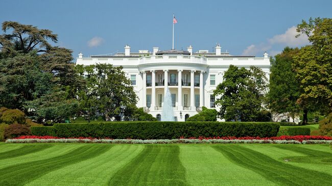 СМИ: США изучают идею сброса листовок над Каракасом в день рождения Мадуро - Общество на Toplenta