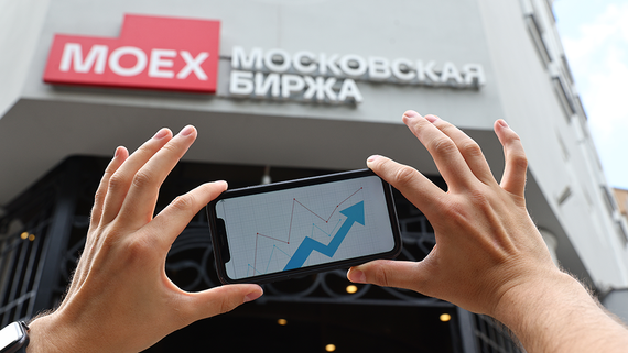 Индекс ОФЗ превысил 117 пунктов впервые с 23 сентября - свежие новости на Toplenta по теме Общее