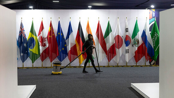 FT: отказ США от участия в саммите G20 заставляет сомневаться в его будущем - Общество на Toplenta