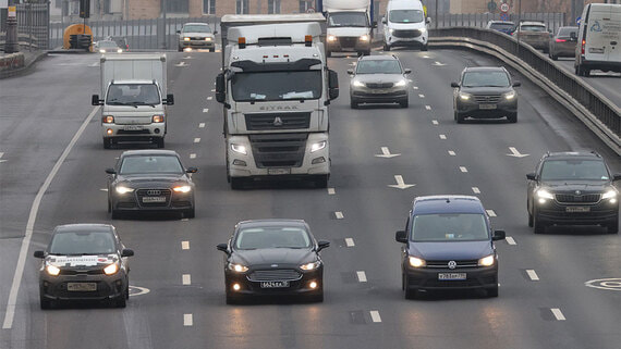 Путин объяснил причины скопления фур на границе России и Казахстана - свежие новости на Toplenta по теме Чёрный импорт